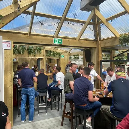 The Copper Still Bar Restaurant & Boutique * Dromod