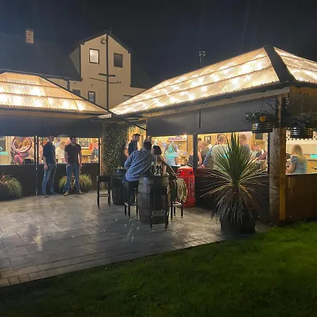 ホテル The Copper Still Bar Restaurant & Boutique *