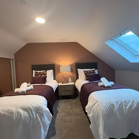 The Copper Still Bar Restaurant & Boutique Hotel *