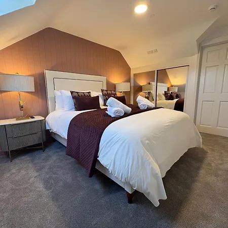 The Copper Still Bar Restaurant & Boutique Hotel Dromod