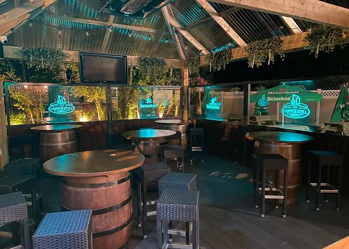 Hotel The Copper Still Bar Restaurant & Boutique