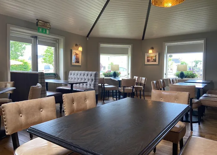 The Copper Still Bar Restaurant & Boutique 호텔 *