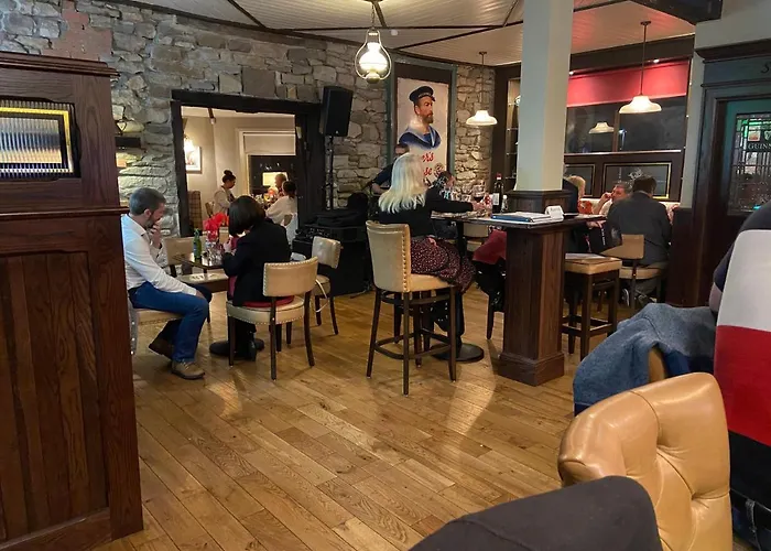 The Copper Still Bar Restaurant & Boutique Dromod