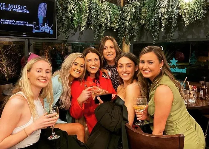 The Copper Still Bar Restaurant & Boutique 호텔 Dromod