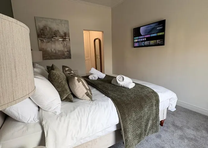 The Copper Still Bar Restaurant & Boutique Dromod