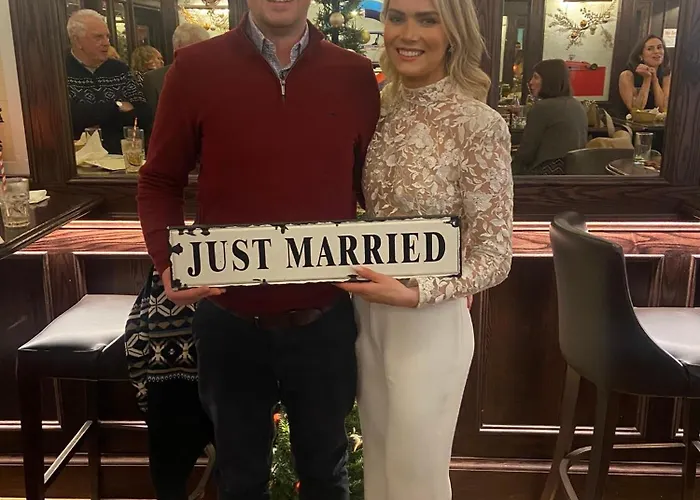 The Copper Still Bar Restaurant & Boutique 호텔