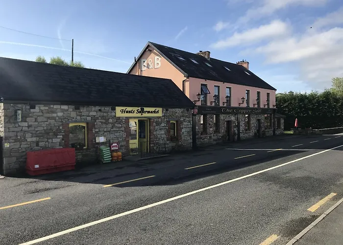 The Copper Still Bar Restaurant & Boutique * Dromod